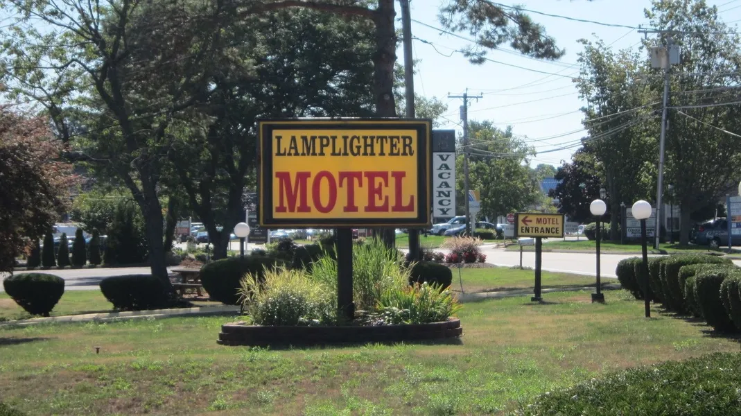 Lamplighter Motel - Clinton, Connecticut hotel detail image 2