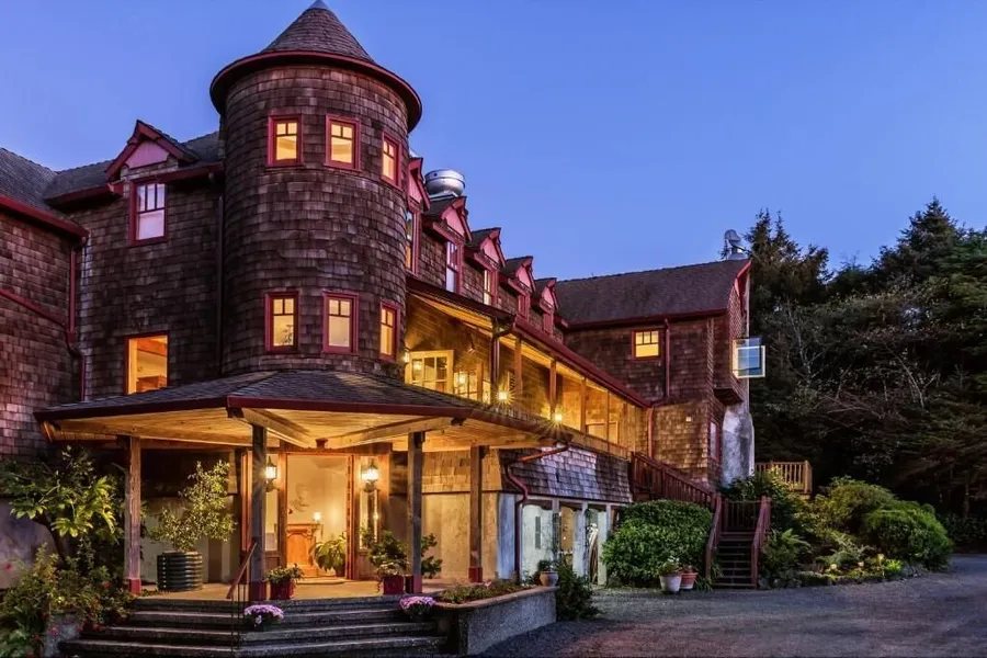 Arch Cape Inn and Retreat - Cannon Beach hotel detail image 2