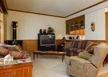 Bee 'n Bee Bed n' Breakfast hotel thumbnail 5