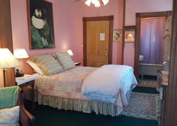 Paradox Lodge & Cedar Lodge hotel thumbnail 3