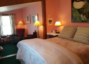 Paradox Lodge & Cedar Lodge hotel thumbnail 4