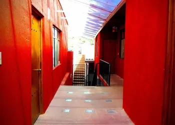 La Catrina Hostel and Breakfast hotel thumbnail 4