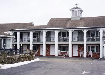 Stay Saratoga hotel thumbnail 8