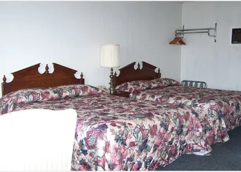 Eastview Motel hotel thumbnail 5