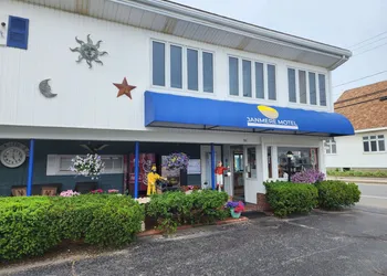 Janmere Motel hotel thumbnail 5