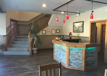 Timber Lodge Inn hotel thumbnail 4