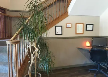 Timber Lodge Inn hotel thumbnail 7