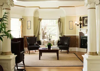 1801 First Luxury Inn hotel thumbnail 8