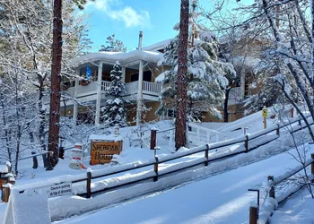 Sheridan House Inn - Adult Only hotel thumbnail 8