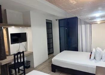 Hotel Maya Rue hotel thumbnail 8