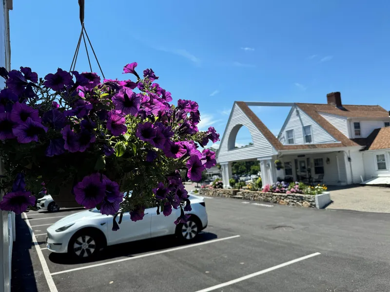 Blue Spruce Motel & Townhouses hotel detail image 2