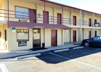 Budget Inn hotel thumbnail 4