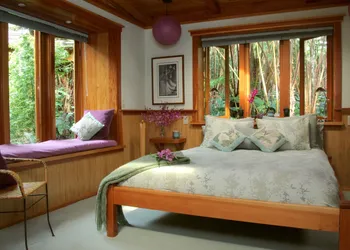 Volcano Rainforest Retreat hotel thumbnail 6
