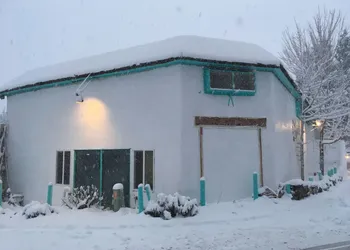 SnowMansion Taos Adventure Lodge hotel thumbnail 2