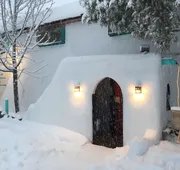 SnowMansion Taos Adventure Lodge hotel detail image 4
