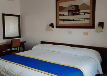 Hotel Sierra Gorda hotel thumbnail 5