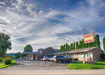 Sunset Motel hotel thumbnail 2