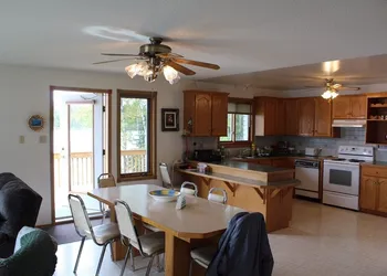 Spruce Forest Lakeside B&B hotel thumbnail 4