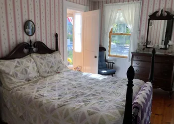 Mulberry Bed & Breakfast hotel thumbnail 7