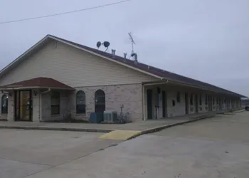 Rest Inn Motel hotel thumbnail 2