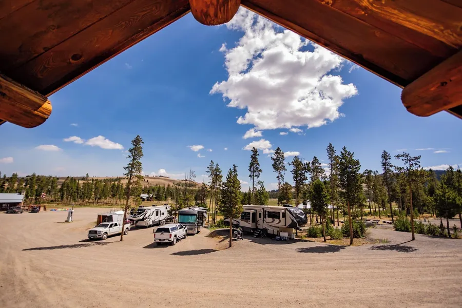 Crooked Creek hotel detail image 6