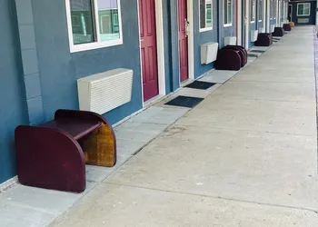 Highlander Motel hotel thumbnail 2