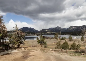 Estes Lake Lodge hotel thumbnail 4