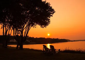Saltair Inn Waterfront B&B hotel thumbnail 4