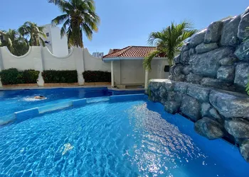 Hotel Playa de Oro hotel thumbnail 2