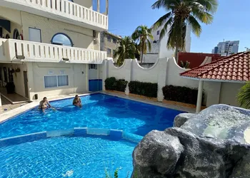 Hotel Playa de Oro hotel thumbnail 6