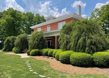 The Gillen House Bed & Breakfast hotel thumbnail 5