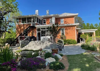 The Gillen House Bed & Breakfast hotel thumbnail 6