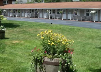 Alpine Village Inn hotel thumbnail 3