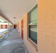 Budget Inn & Suites hotel detail image 4