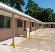 Budget Inn & Suites hotel detail image 5