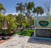 THE Palmview AND Sandpiper Inns hotel detail image 4