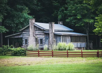 Coulter Farmstead hotel thumbnail 4