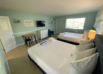 Honu Cove (Age 16+) hotel thumbnail 2