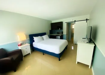 Honu Cove (Age 16+) hotel thumbnail 3