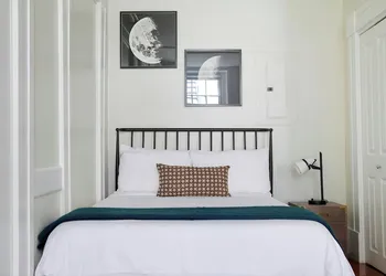 Sonder by Marriott Bonvoy The Hancock Apartments Beacon Hill hotel thumbnail 2