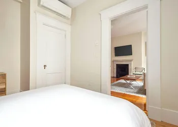 Sonder by Marriott Bonvoy The Hancock Apartments Beacon Hill hotel thumbnail 4