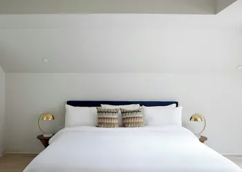 Sonder by Marriott Bonvoy Gravier Place Apartments Medical hotel thumbnail 2