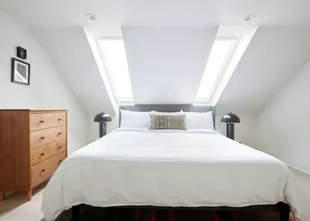 Sonder by Marriott Bonvoy Gravier Place Apartments Medical hotel thumbnail 3