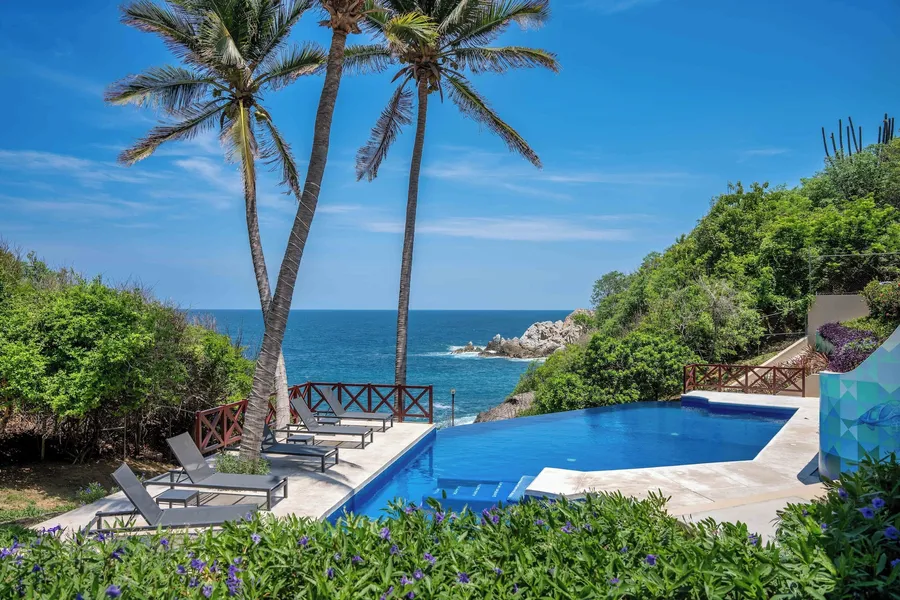 Villas Coral Huatulco hotel detail image 2
