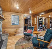 Good Medicine Lodge Bed & Breakfast hotel detail image 7