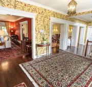 Oakmont Inn hotel detail image 3