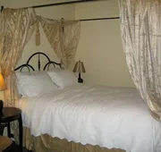 Orchid Inn and Ginger Restaurant hotel detail image 7