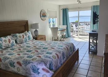 Bodega Harbor Inn hotel thumbnail 4