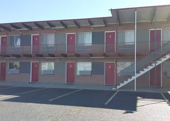 Thunder Bird Motel hotel thumbnail 6
