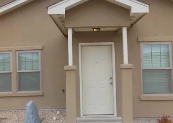 Desert Trails Luxury Suites hotel thumbnail 2
